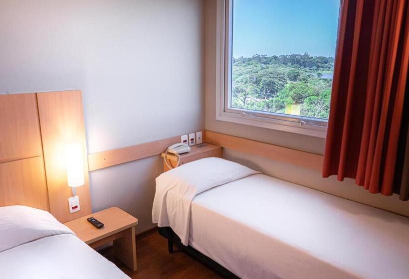 اتاق استاندارد, Hus Hotel Dourados