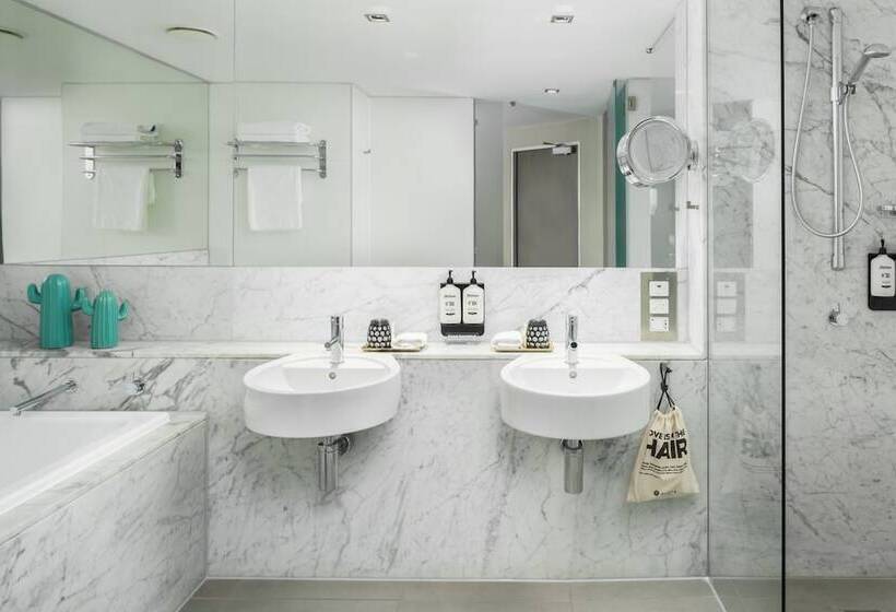 Номер Стандарт, Ovolo The Valley Brisbane