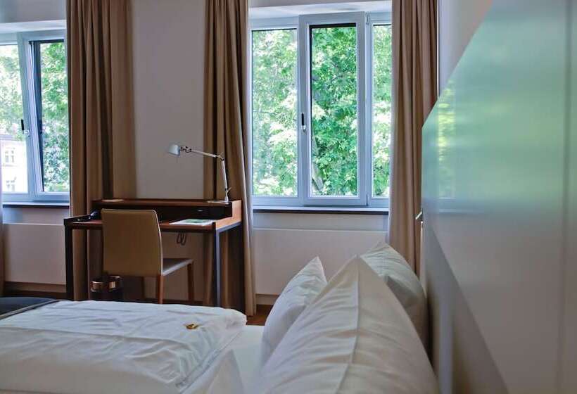 1 Schlafzimmer Apartment, Qube Hotel Bergheim