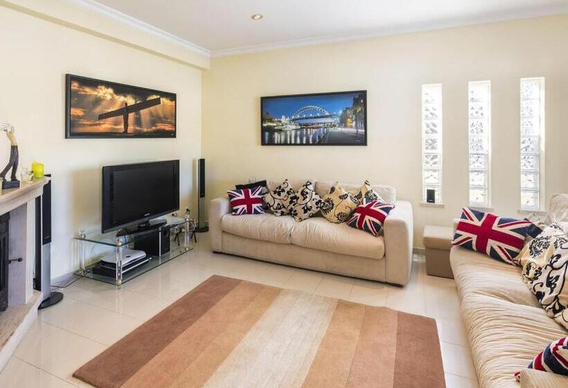 Апартаменты 1 Спальня, Casa Estombar   Private Swimming Pool   Air Conditioning In All Bedrooms   Wifi