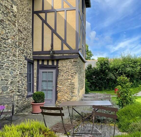 带1个卧室的豪华公寓, Appart  D Hôtes , Ch Et Gîte Au Manoir De La Haute Pilais