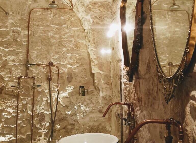 スタンダードインサイドビュールーム, Masseria Lojazzo