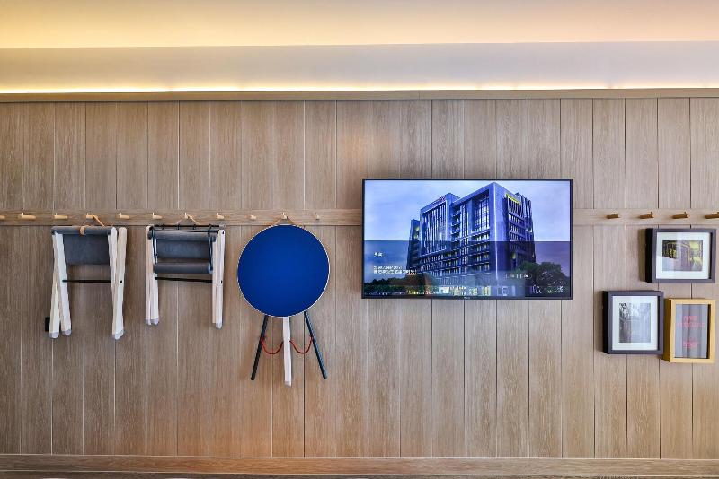 اتاق استاندارد با تخت بزرگ, Moxy Shanghai Hongqiao Necc