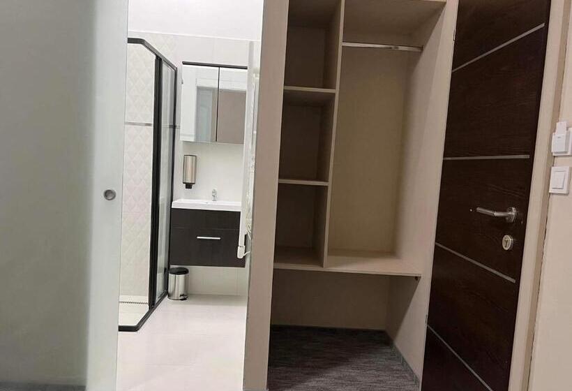 Апартаменты 1 Спальня, Kinizsi Udvar Apartmanház