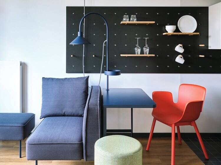 Студия Стандарт, Stayery Frankfurt Sachsenhausen