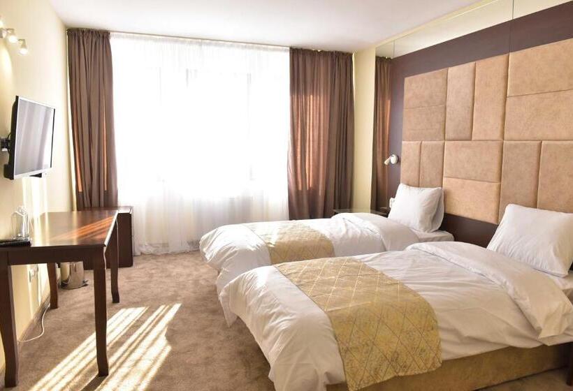 غرفة قياسية مزوَّدة بشُرفة, Family Hotel The View & Spa