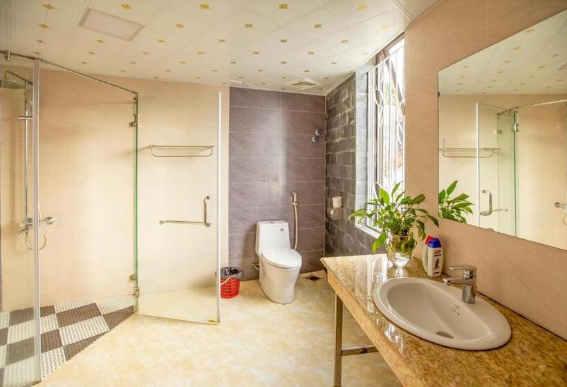 اتاق استاندارد سه نفره, Grand Flamant Hotel Sapa