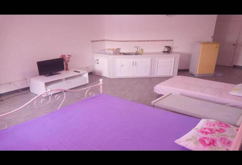 Номер Стандарт Трехместный, Room In Guest Room   Impact Don Mueang Bangkok Guest House