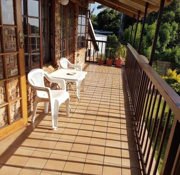 Номер Стандарт, Fig Tree Manor Self Catering