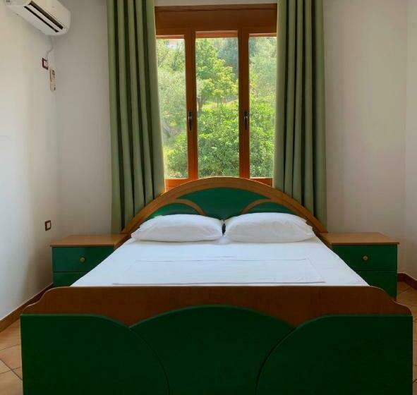 Triple Room Sea View, Albsin