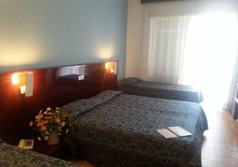4인용 스탠다드 룸, Grand Hotel Dei Cesari Dependance