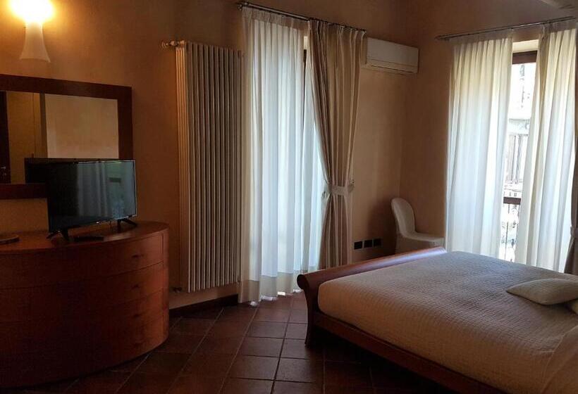 스탠다드 룸, Fontanile Relais   Valcalepio Lounge