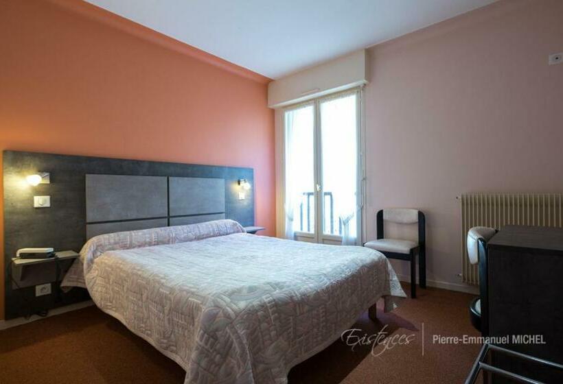 Номер Стандарт, Hôtel Des Voyageurs