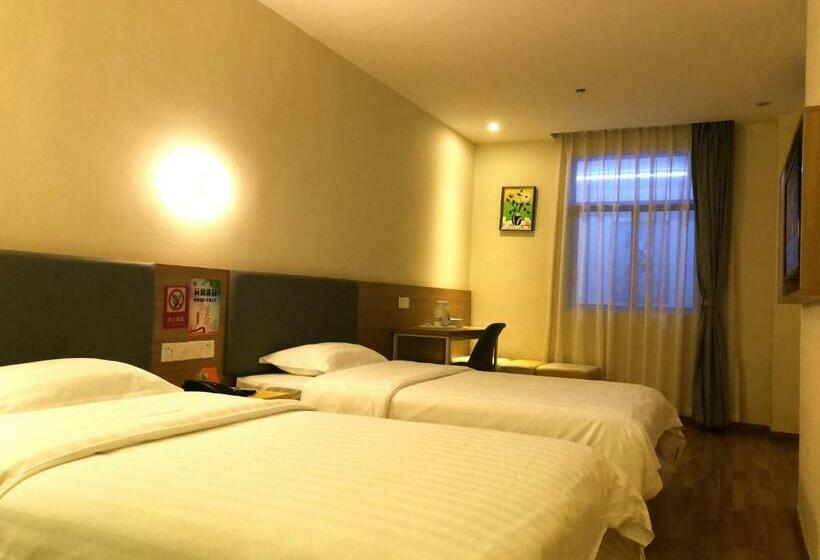Номер Стандарт, 7days Inn Huaiji High Speed Railway Station Administrative Service Center Branch
