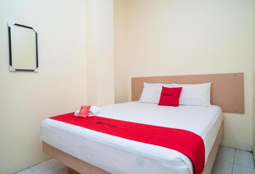 Номер Economy, Reddoorz Syariah Near Taman Siring 2