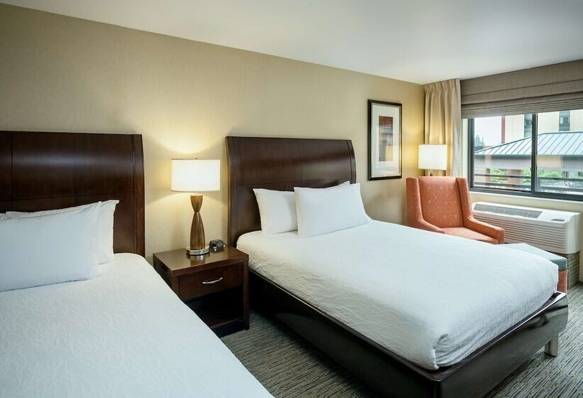 Номер Стандарт 2 Двуспальные Кровати, Hilton Garden Inn Seattle  Issaquah