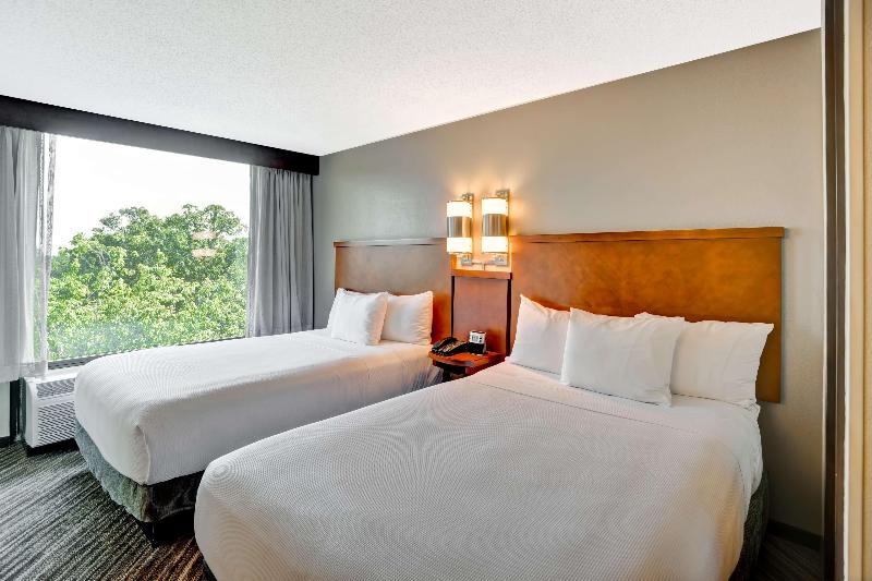 Номер Стандарт с Балконом, Hilton Garden Inn Seattle  Issaquah