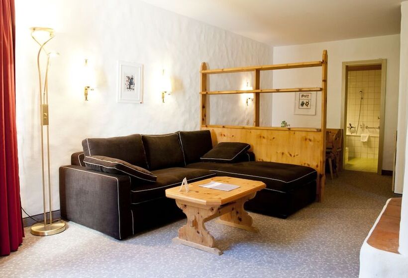 Семейные Апартаменты, Rosatsch