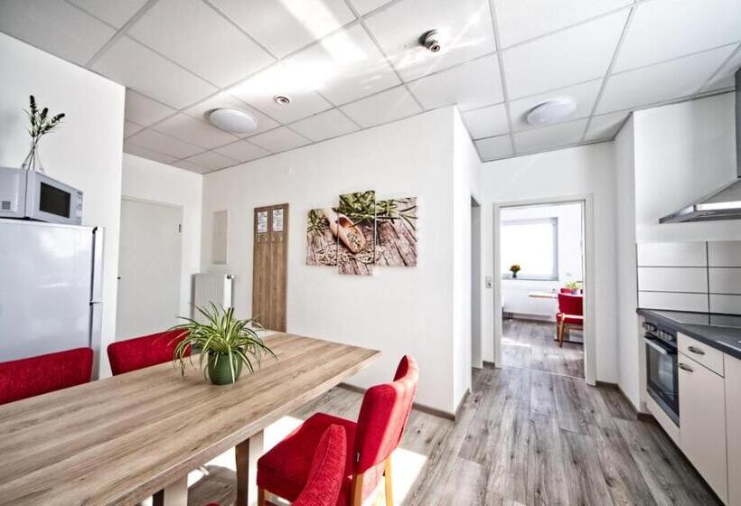 דירת שני חדרים, Apartment Lichtenwald
