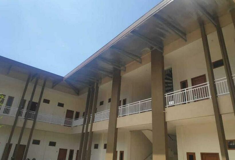 Номер Economy, Reddoorz Near Universitas Muhammadiyah Purwokerto