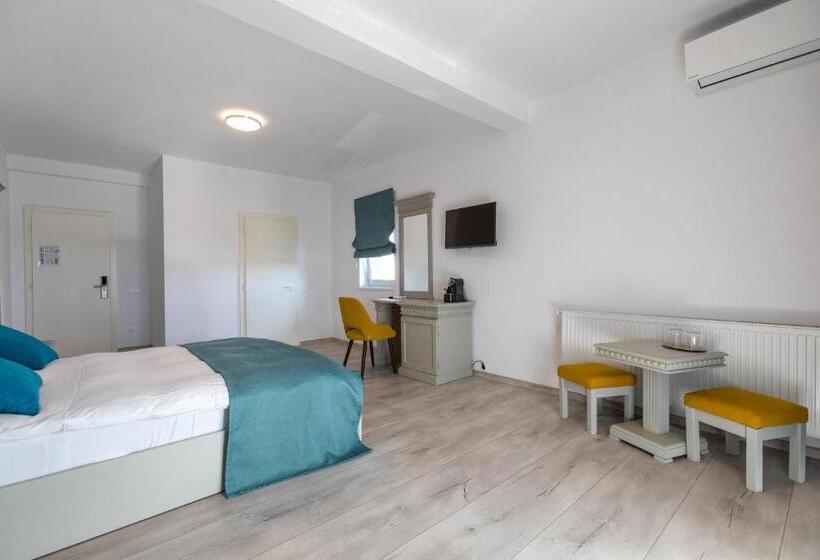 اتاق استاندارد, Volo Guest House