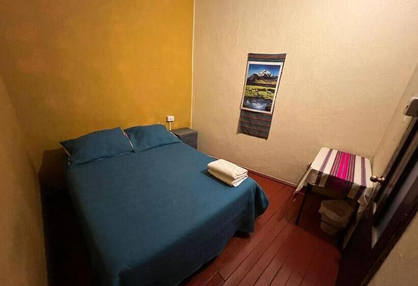 标准单人间, Orkkowasi Backpackers