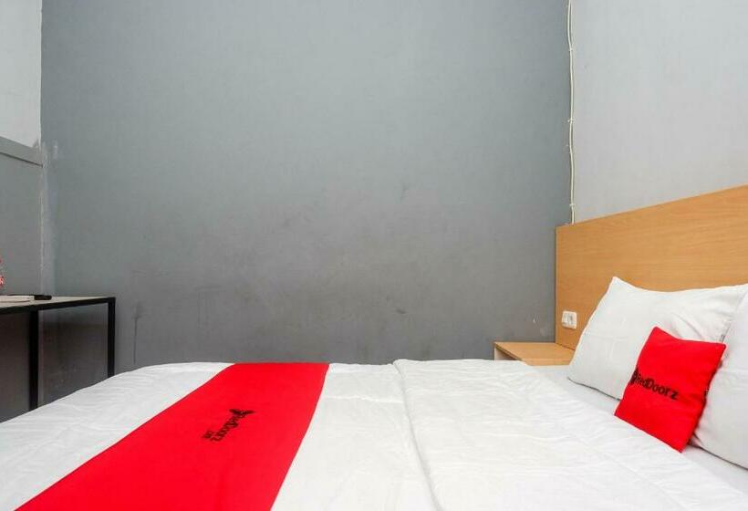 Номер Стандарт, Reddoorz Near Exit Tol Batang