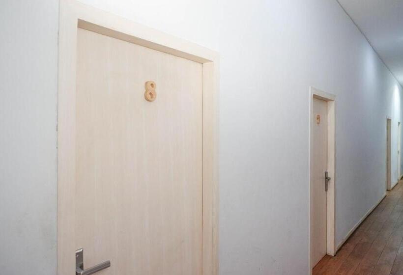 Номер Economy, Reddoorz Near Exit Tol Batang