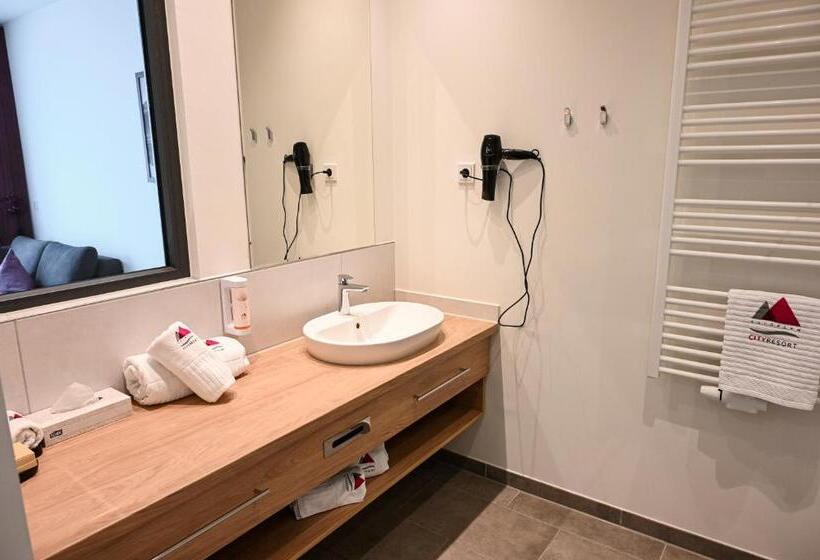 חדר דלוקס עם מרפסת, Soloplan City Resort