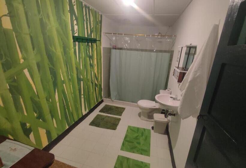 Номер Стандарт Совместная Ванная, Hostal Donde Jose