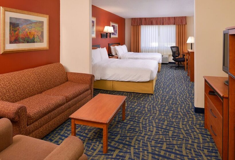 スイート, Holiday Inn Express & Suites Alamosa, An Ihg