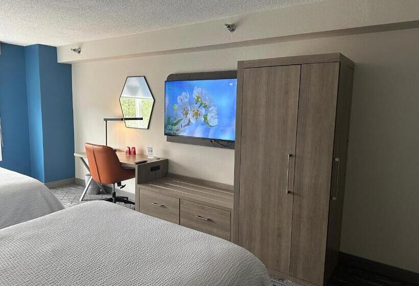 Номер Стандарт, Holiday Inn Express Birmingham Irondale East, An Ihg