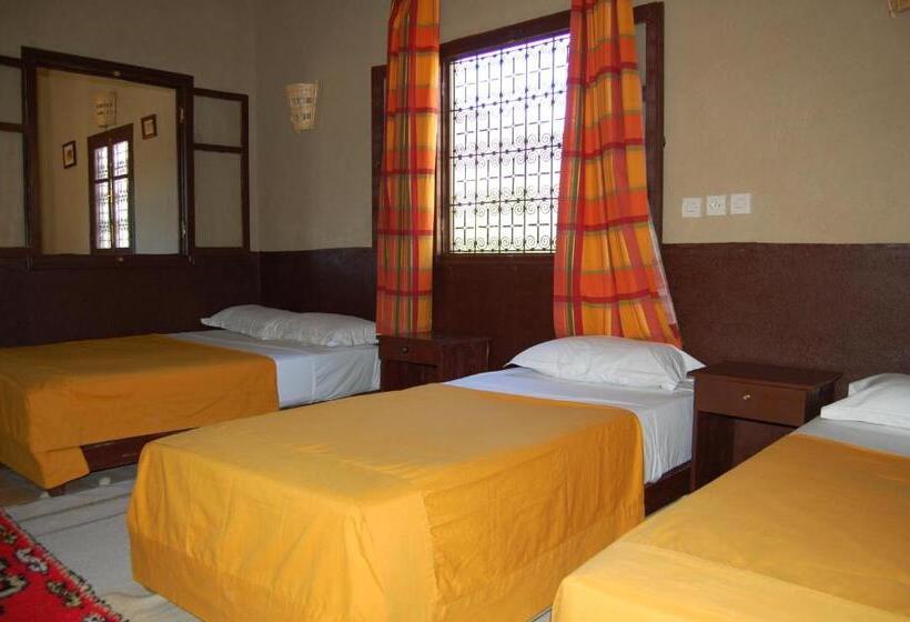 Номер Стандарт Трехместный, Auberge Amellagou