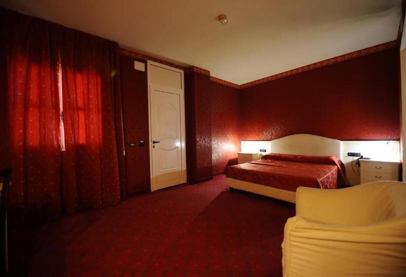 Люкс, Motel Flower