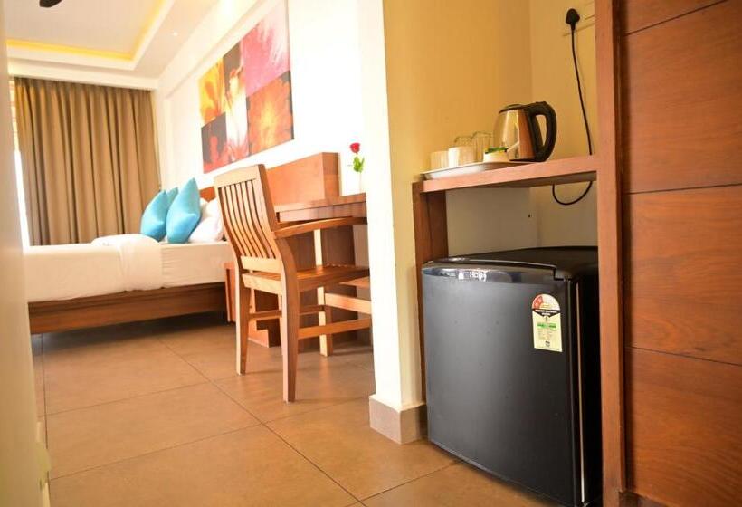 标准间带游泳池, Aadisaktthi Leisure Resort, Kovalam