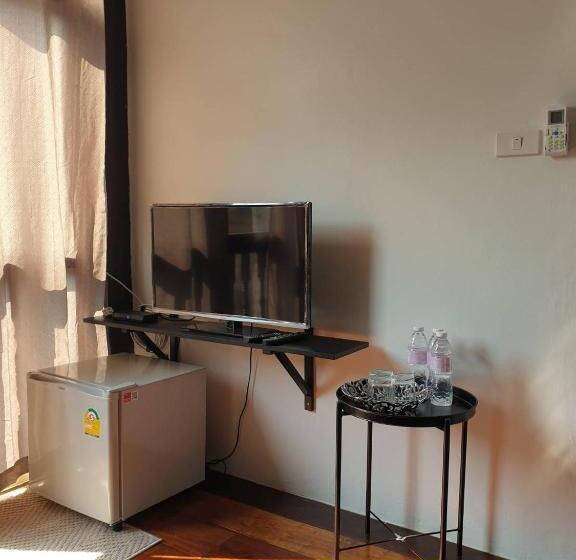 اتاق لوکس, ฮักเคียงโขง Hug Khieng Khong Nongkhai Hostel