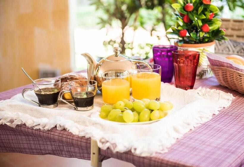 Номер Стандарт, Relais Del Borgo  Domo
