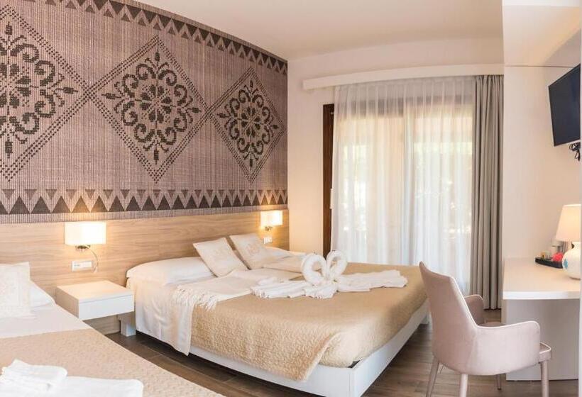 Номер Стандарт Трехместный, Relais Del Borgo  Domo