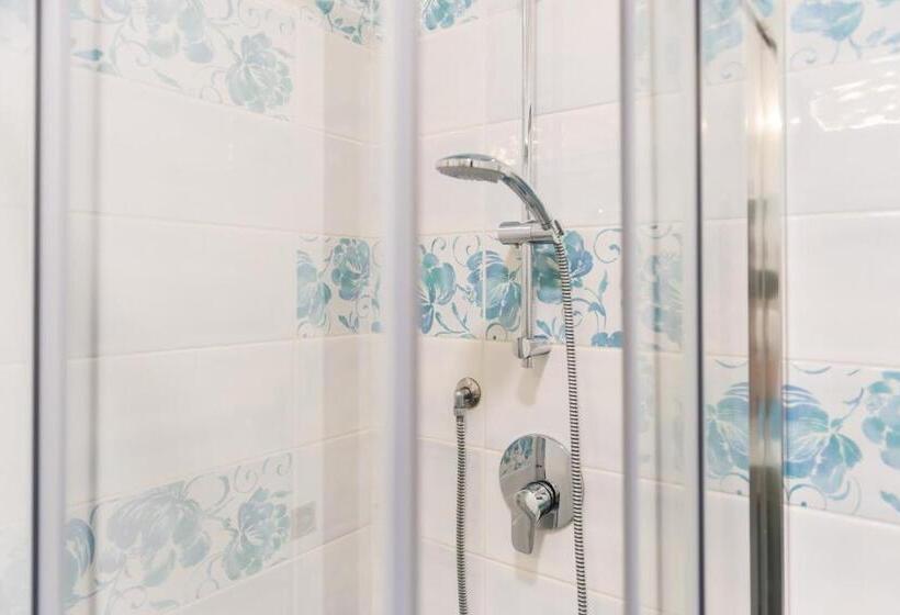 Семейный Номер, Relais Del Borgo  Domo