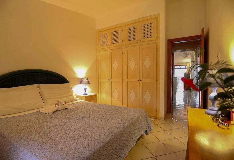 Номер Стандарт, Sporting Hotel Tanca Manna