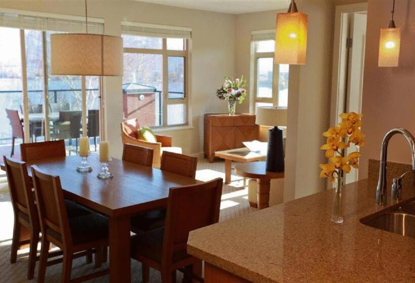 2 Bedrooms Suite 2 Bedrooms Lake View, Watermark Beach Resort