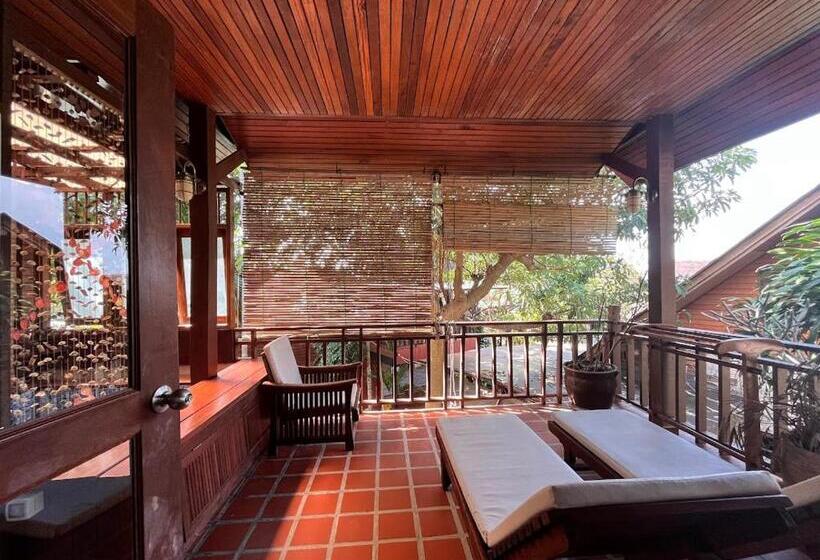 Executive Suite, Green Papaya Beach Resort, Koh Phangan
