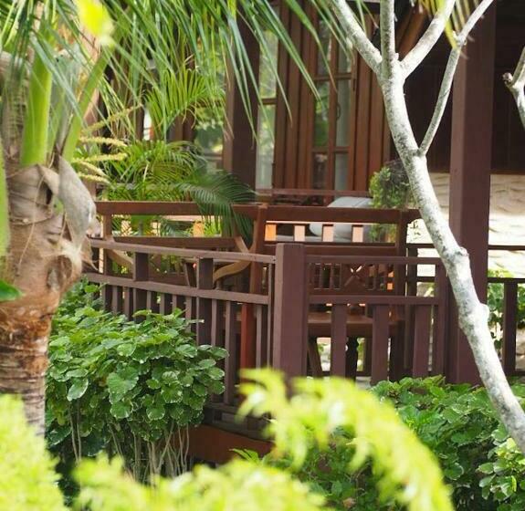 1 Bedroom House, Green Papaya Beach Resort, Koh Phangan