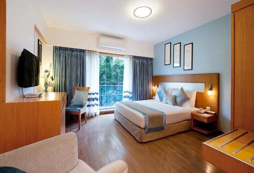 Студия Стандарт, Grand Residency Hotel & Serviced Apartments