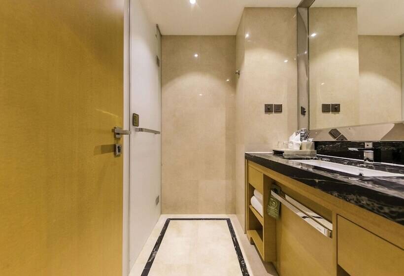 Номер Deluxe, Mercure Beijing Chang An West