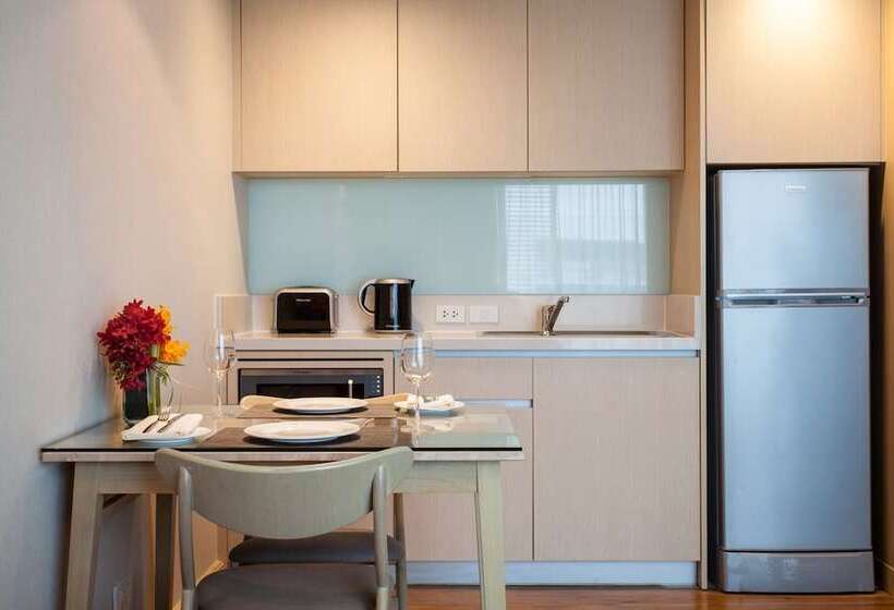 سوییت جونیور, Shama Petchburi 47 Bangkok