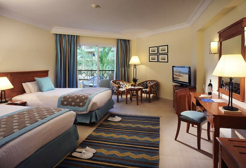 اتاق استاندارد با چشم‌انداز دریا, Amwaj Beach Club Abu Soma