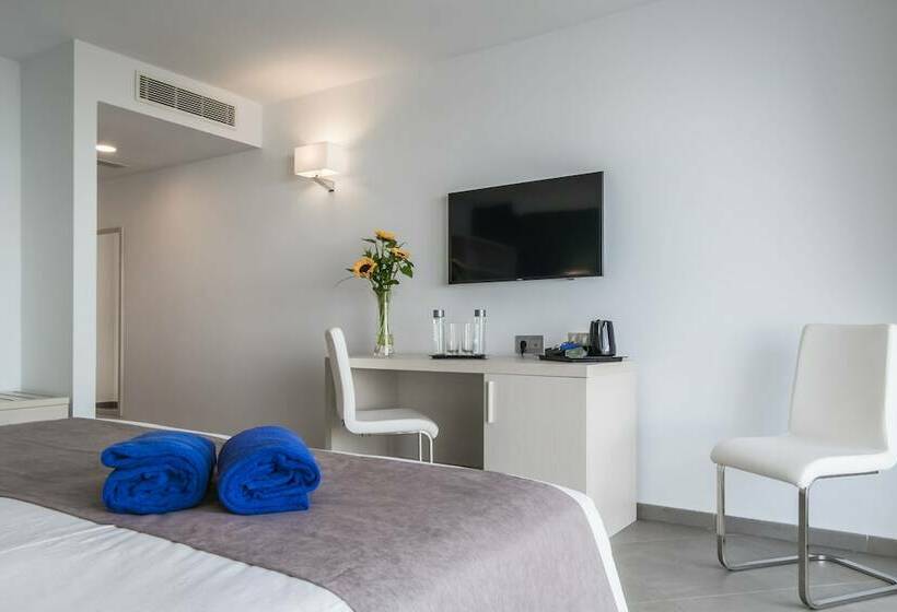 Номер Superior Вид на Сад, Aparthotel Esquinzo y Monte del Mar