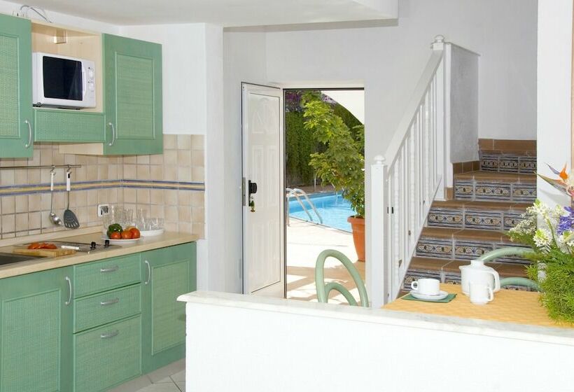 Номер Дюплекс, Aparthotel Esquinzo y Monte del Mar