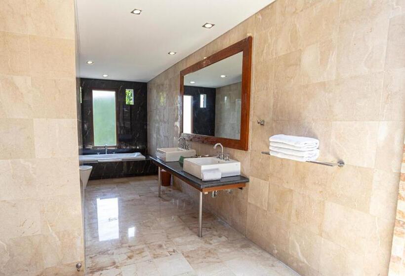 اتاق لوکس, Abi Bali Resort And Villa